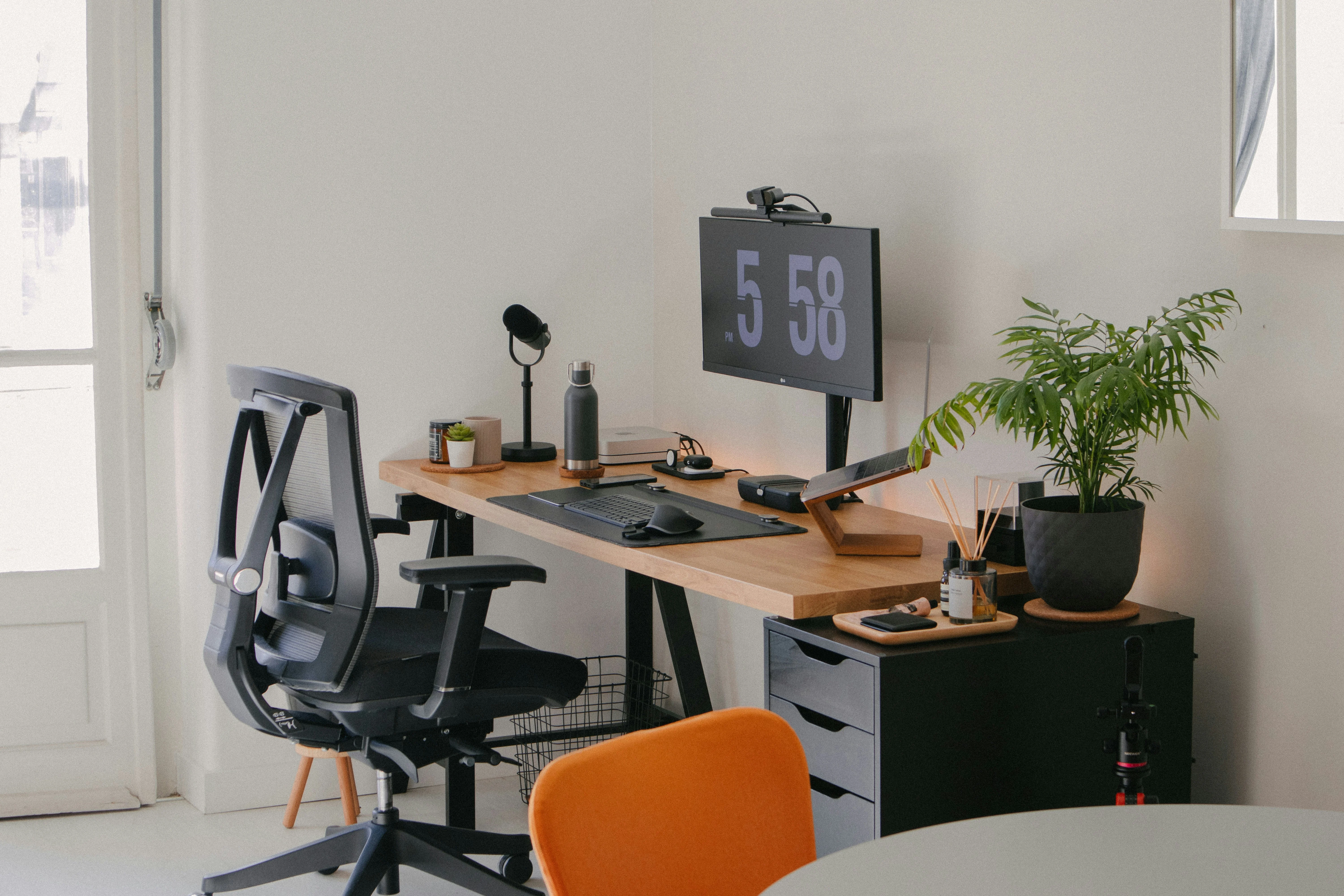 The Modern Workspace